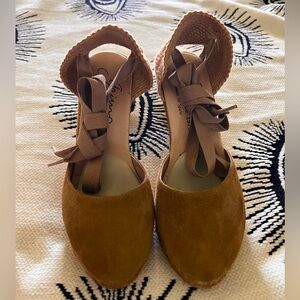 Gaimo, Spanish made espadrilles. Size 38, fits my size 8 foot.